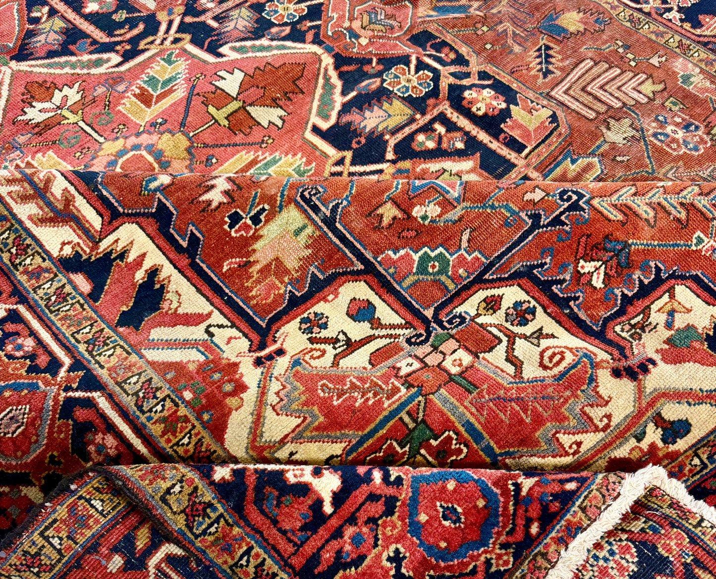 Antique Heriz Rug – 9x11.3 ft (Handmade)