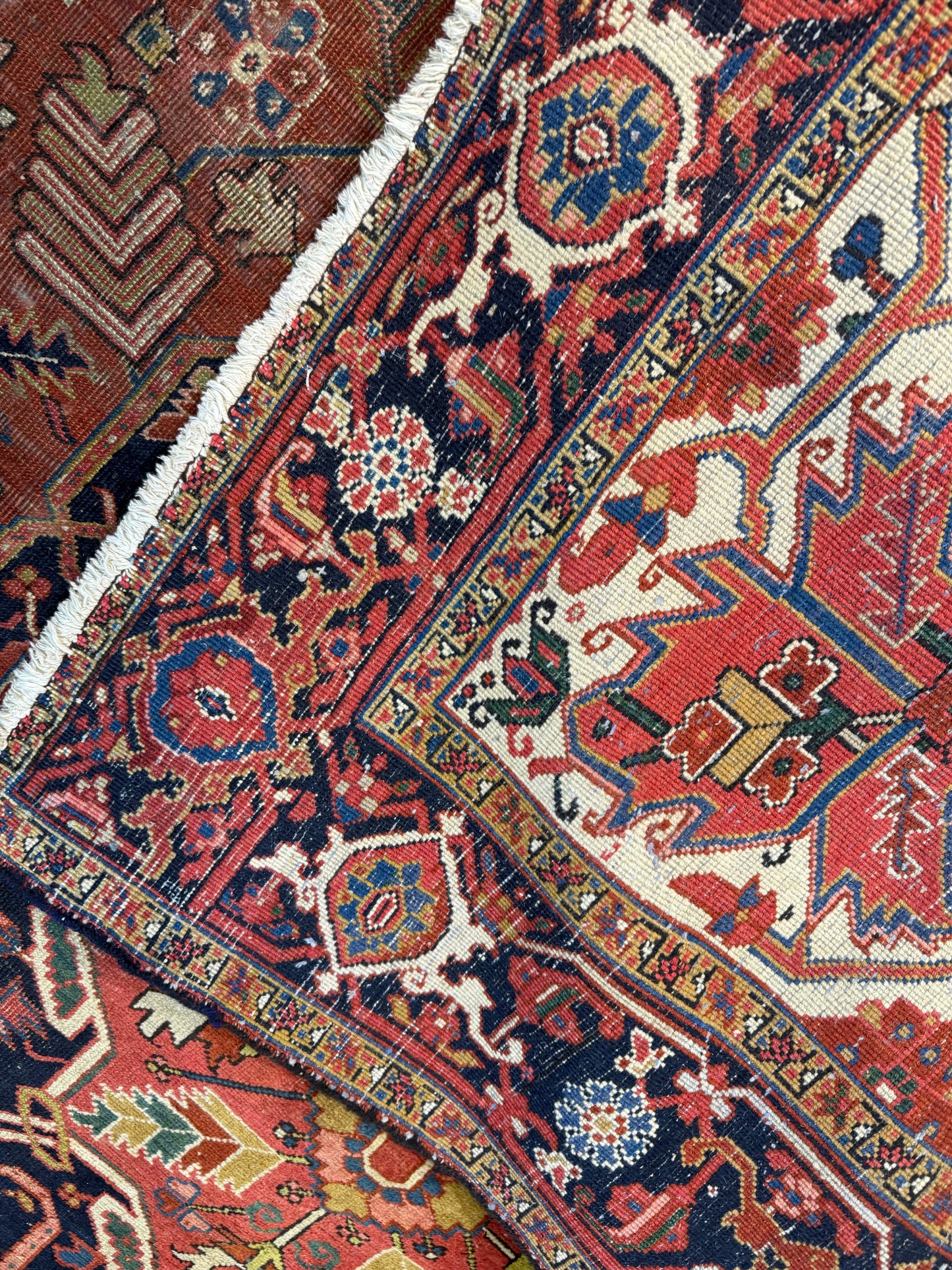 Antique Heriz Rug – 9x11.3 ft (Handmade)